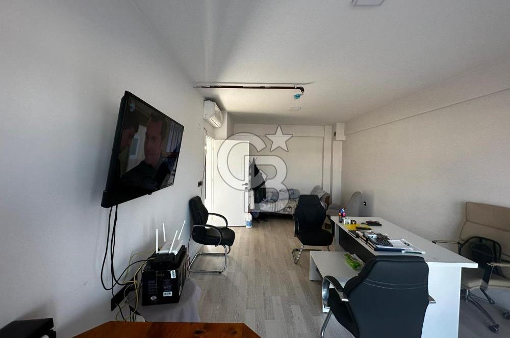 Karaali’de Rainbow AVM’de Ofis Ve Daire Kullanımına Uygun Satılık 1+1