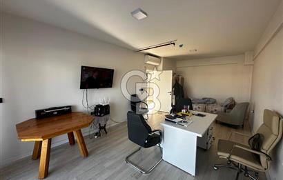 Karaali’de Rainbow AVM’de Ofis Ve Daire Kullanımına Uygun Satılık 1+1