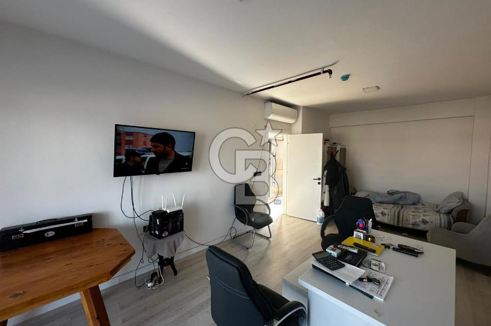 Karaali’de Rainbow AVM’de Ofis Ve Daire Kullanımına Uygun Satılık 1+1
