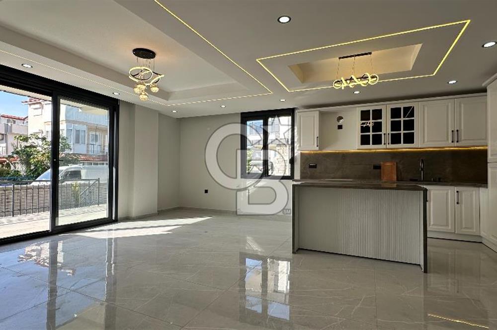 Ayvalık Altınovada Denize 250 metre 3+1 Bahçeli Satılık Villa