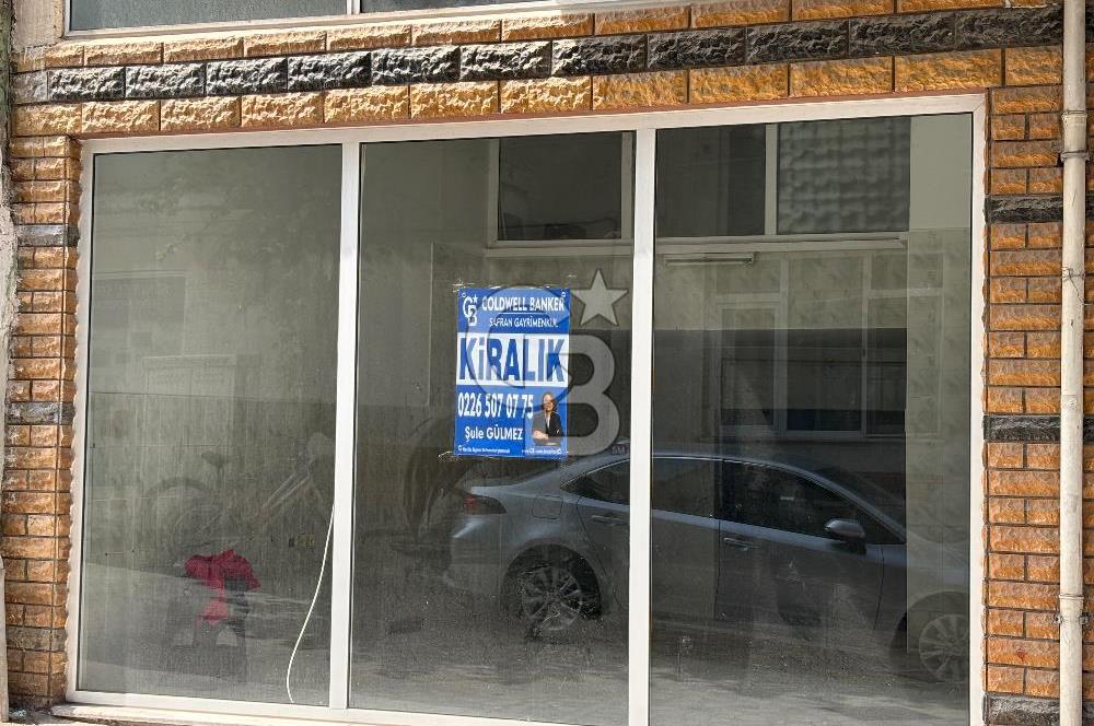 YALOVA ,Ş.ÖMER FAYDALI CADDESİ KASAP SOKAK'DA KİRALIK DÜKKAN!88M2