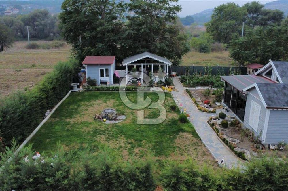 CB KiNG'DEN BÜYÜKBOSTANCI'DA ARSA İÇİ 2+1 EŞYALI SATILIK BAĞ EVİ