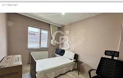İzmir Kınık Yeni Mahallede Satılık 3+1 Doğalgazlı Daire