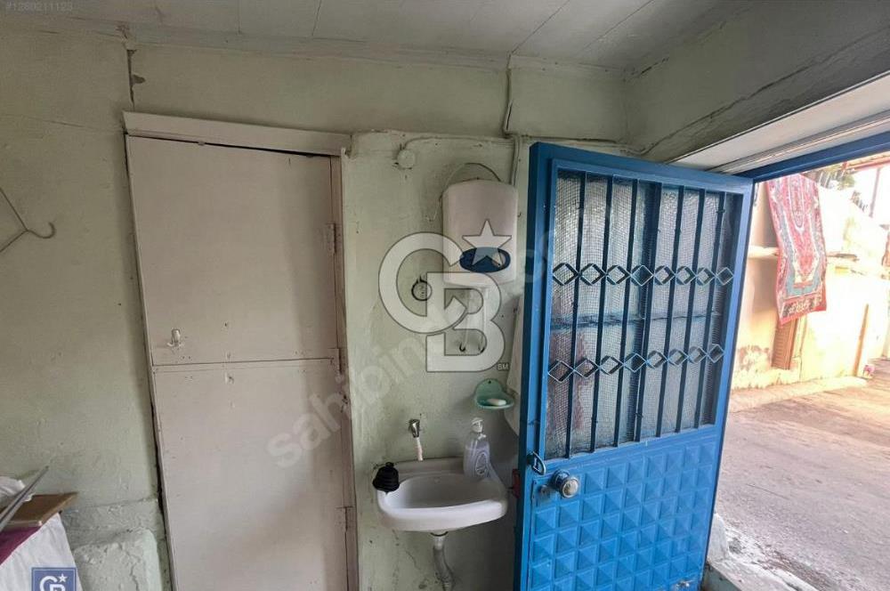 İzmir Bayındır Merkez Değerli Konumda Satılık Müstakil Ev