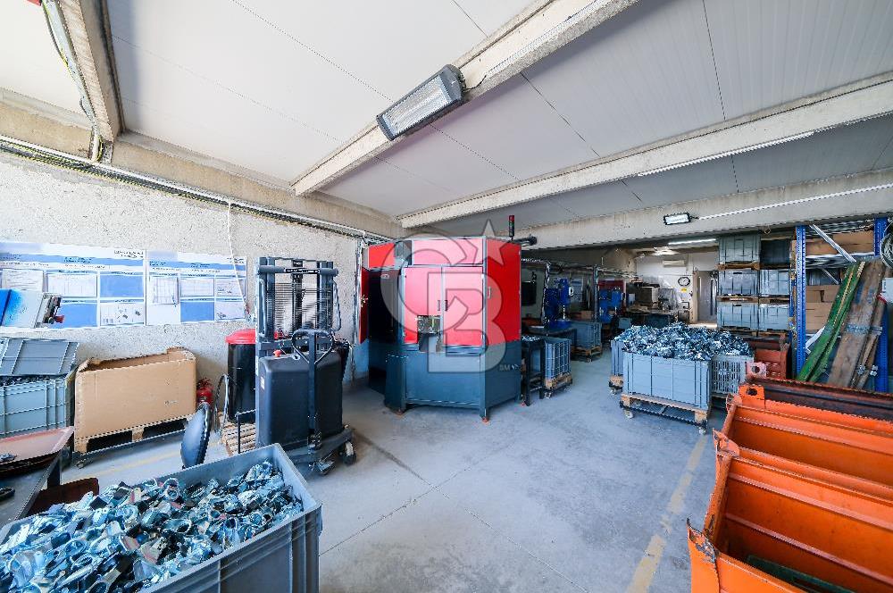GEBZE GGOSB DA SATILIK 500 M2 İMALATHANE BİNASI