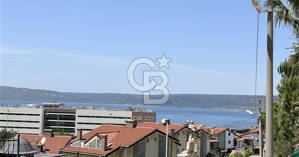 Çanakkale Merkez’de Boğaz Manzaralı 3+1 Satılık Daire - 348142