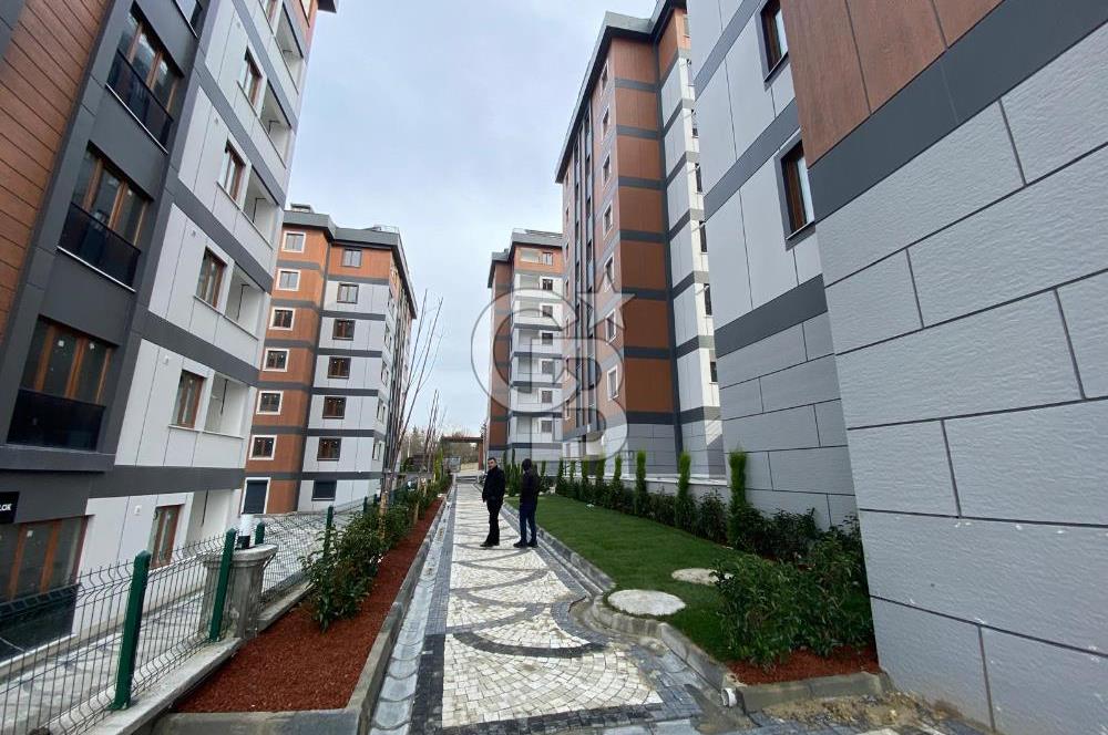 KİRALIK DUBLEKS DAİRE 3+2 SİTE İÇİN'DE HAVALİMANI/METROYA YAKIN