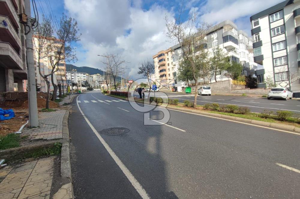 CB'DEN CUMHURİYET MAHALLESİNDE CADDE ÜZERİ SATILIK İŞYERİ