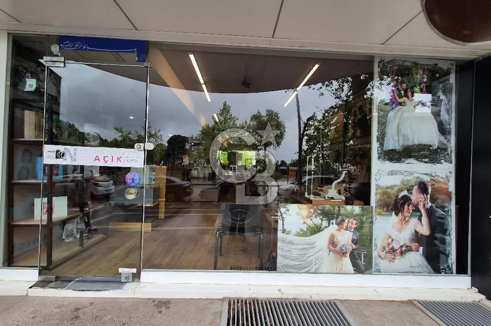 İZMİT İNÖNÜ CADDESİ ÜZERİNDE ÖZEL DEKORLU 160 M2 SATILIK DÜKKAN
