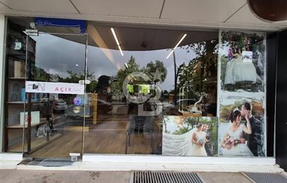İZMİT İNÖNÜ CADDESİ ÜZERİNDE ÖZEL DEKORLU 160 M2 SATILIK DÜKKAN