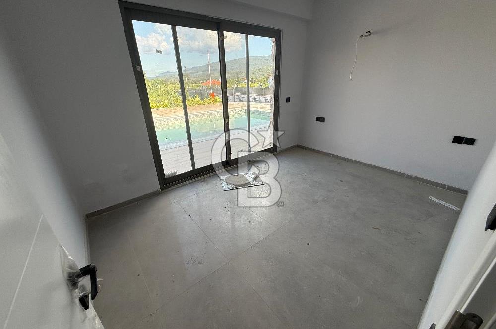 MUĞLA ULA GÖKOVA DA SATILIK VİLLA!
