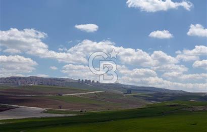 KUSUNLARIN EN GÜZEL BÖLGESİN DE SATILIK 500 M2 ARSA