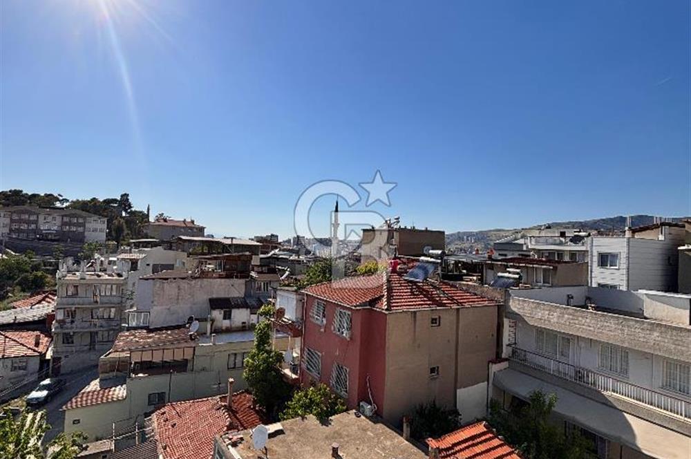 Bayraklı Emek Mahallesinde Yeni Binada Şık ve Kullanışlı 2+1 Daire Satılık daire