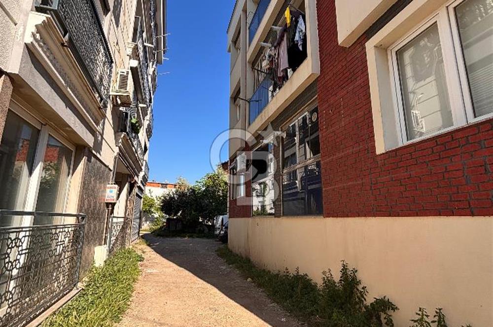 Bayraklı Emek Mahallesinde Yeni Binada Şık ve Kullanışlı 2+1 Daire Satılık daire
