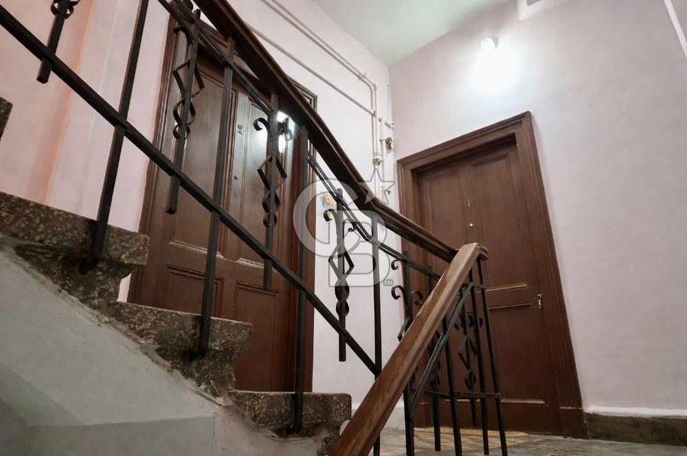 İSTİKLAL CADDESİ UNION HANDA KİRALIK PRESTİJLİ OFİS 190 M²