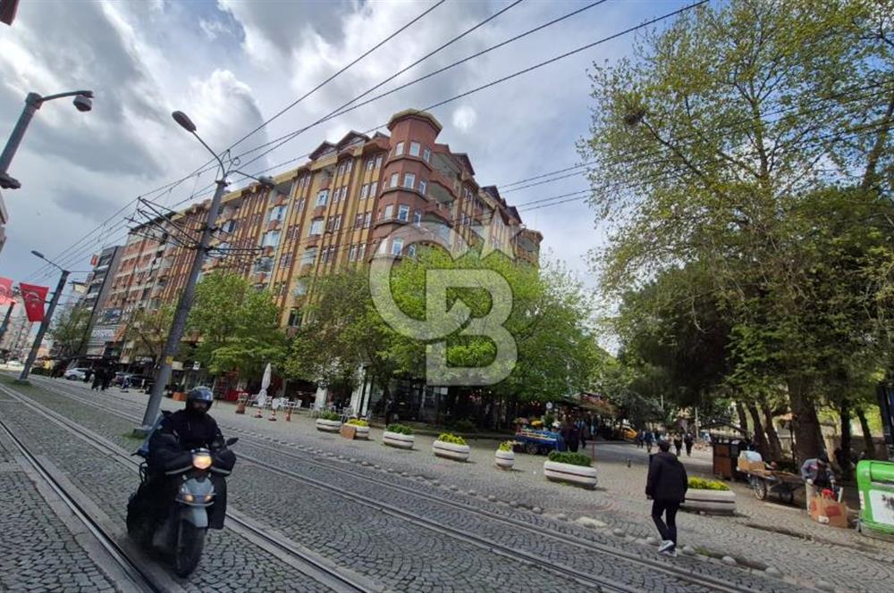 İZMİT KENT MEYDANI SİTE İÇİ OTOPARKLI 500M2 SATILIK ÇATI DUBLEKS