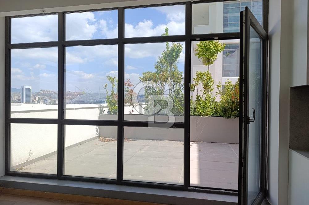 MERKEZ ANKARA'DA TERASLI ŞEHİR MANZARALI 1+1 SATILIK DAİRE