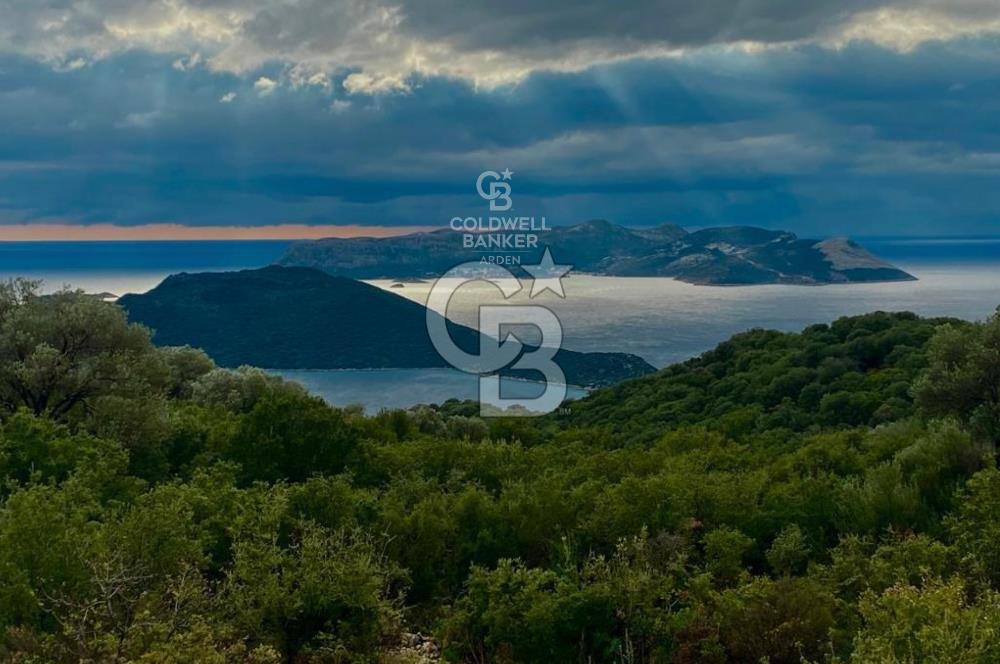 ANTALYA KAŞ DA CB ARDEN DEN FULL DENİZ MANZARALI SATILIK DUBLEKS