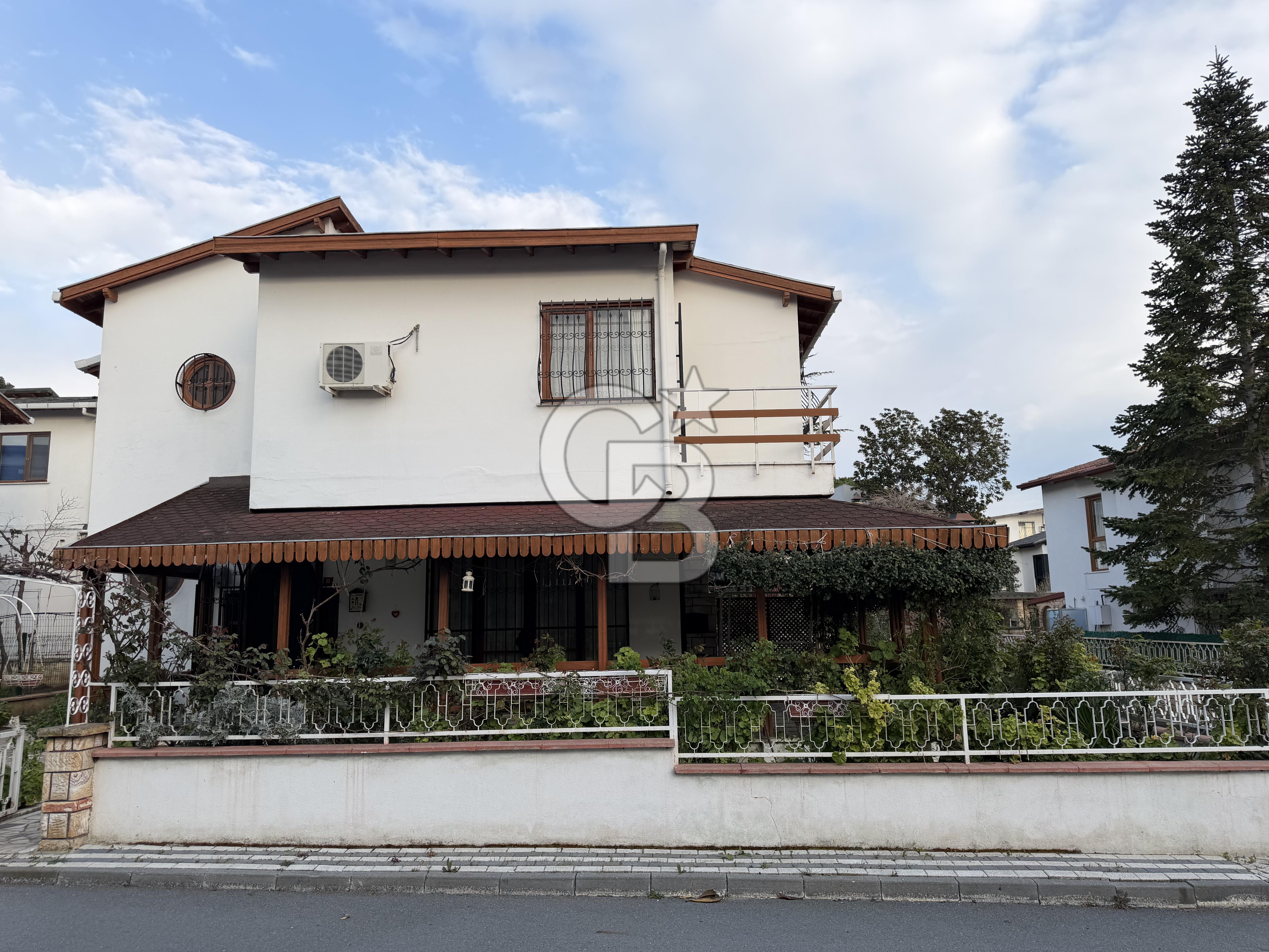 SİLİVRİ SELİMPAŞA FİLİZKENT'TE 3+1 EŞSİZ SATILIK VİLLA