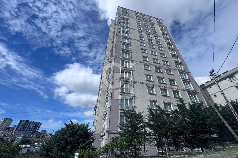Ümraniye Çamlık Karaman Towers Finans Merkezine Komşu2+1 Satılık Daire