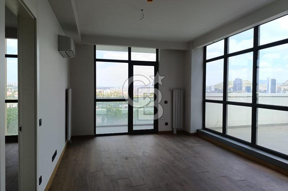 MERKEZ ANKARA'DA TERASLI ŞEHİR MANZARALI 1+1 SATILIK DAİRE