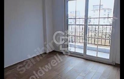 Seferihisar Merkezde Satılık 2+1 Doğalgazlı Daire