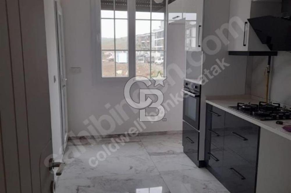 Seferihisar Merkezde Satılık 2+1 Doğalgazlı Daire
