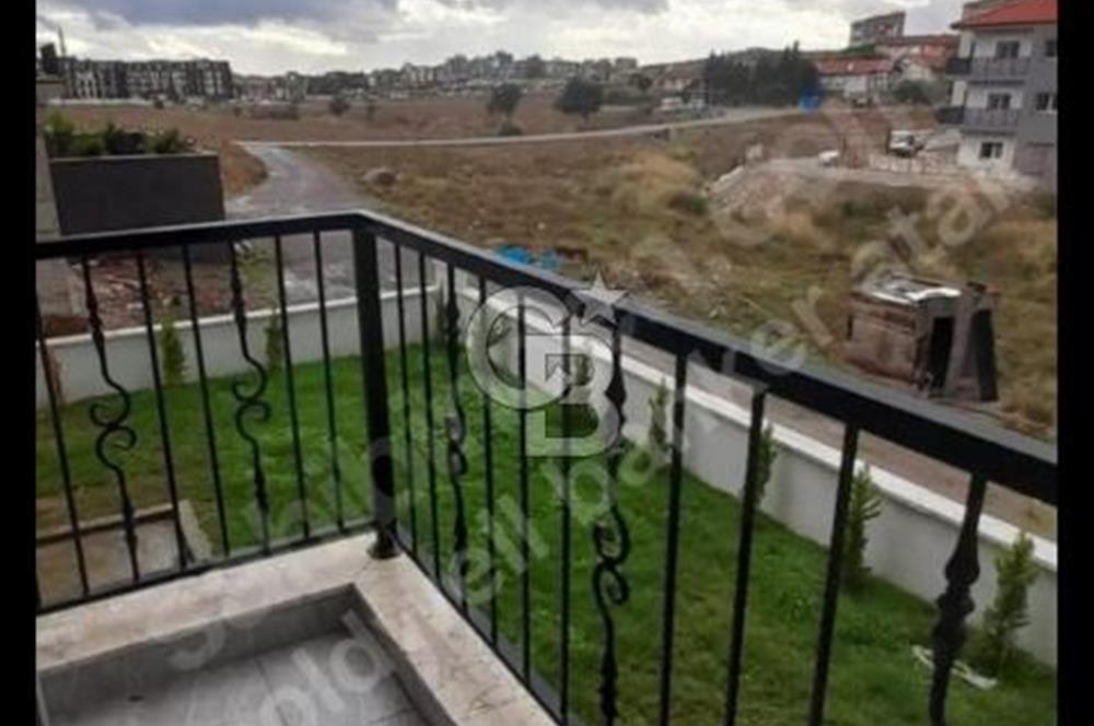 Seferihisar Merkezde Satılık 2+1 Doğalgazlı Daire