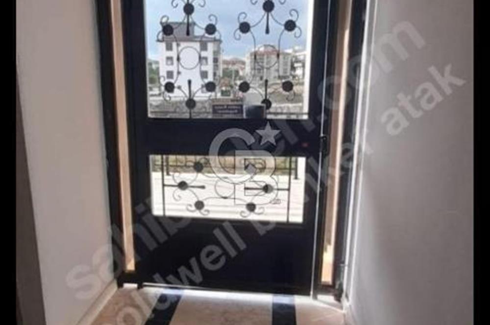 Seferihisar Merkezde Satılık 2+1 Doğalgazlı Daire