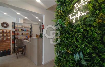 Bostanlı Merkez'de Devirli Kiralık Dükkan 