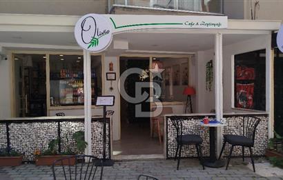 Bostanlı Merkez'de Devirli Kiralık Dükkan 
