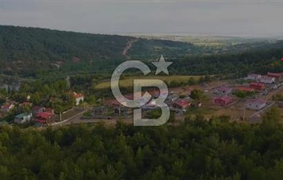 TAYİN NEDENİYLE ACİL UYGUN FİYAT'LA İMARLI GÖL MANZARALI ARSA