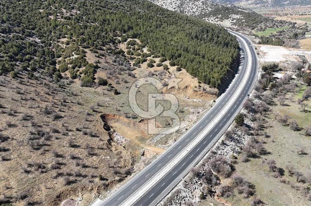 Serinhisar Cumhuriyet Mah. Ana Yola Sıfır 9.264 m² Satılık Bağ