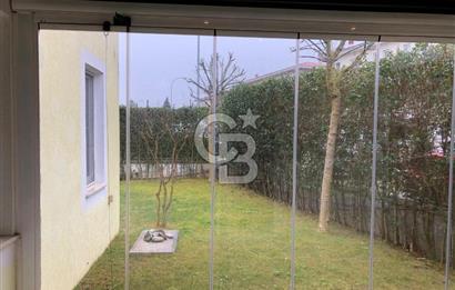 Bahçeşehir'e Komşu Donanımlı Sitede Köşe Konumda Dubleks Villa