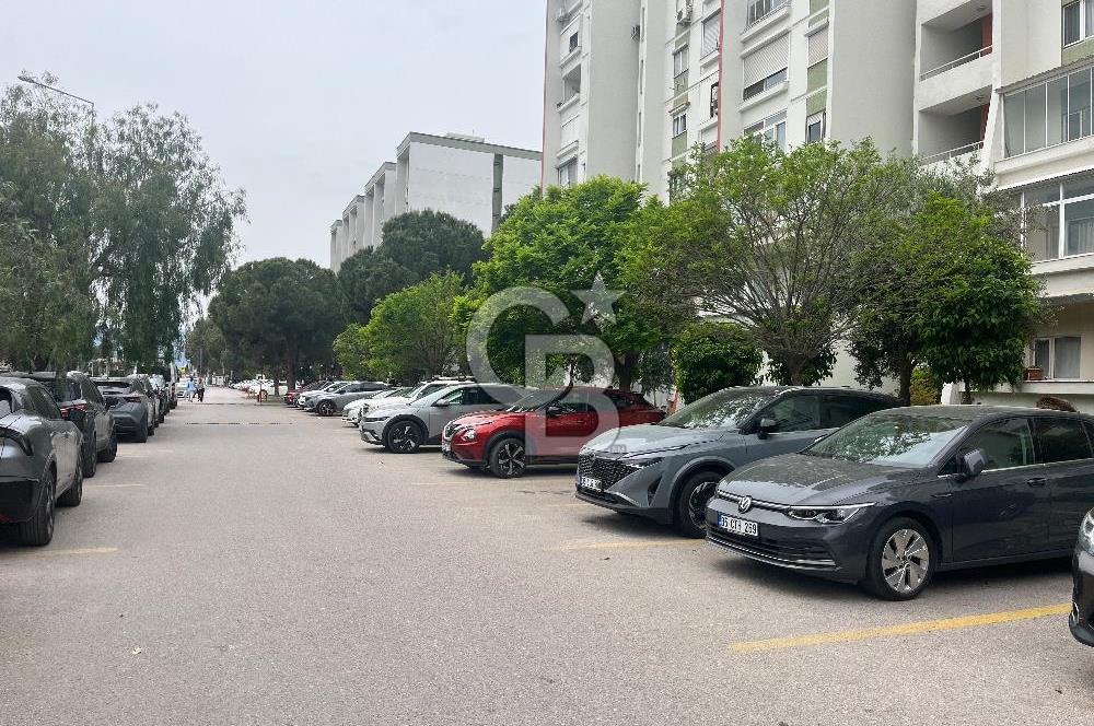 Atakent Efes Bloklarında Satılık Bakımlı 3+1 Daire