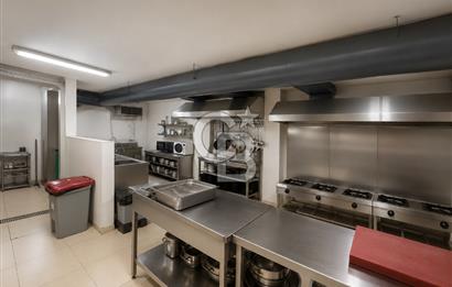 Forbes Caddesinde 300 m² Hazır Kurulu Devren Kiralık İşletme