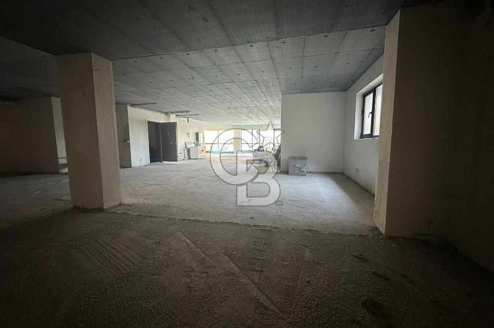 Market, Showroom, Kurumsal Firmalara Uygun 600M2 Kiralık Dükkan