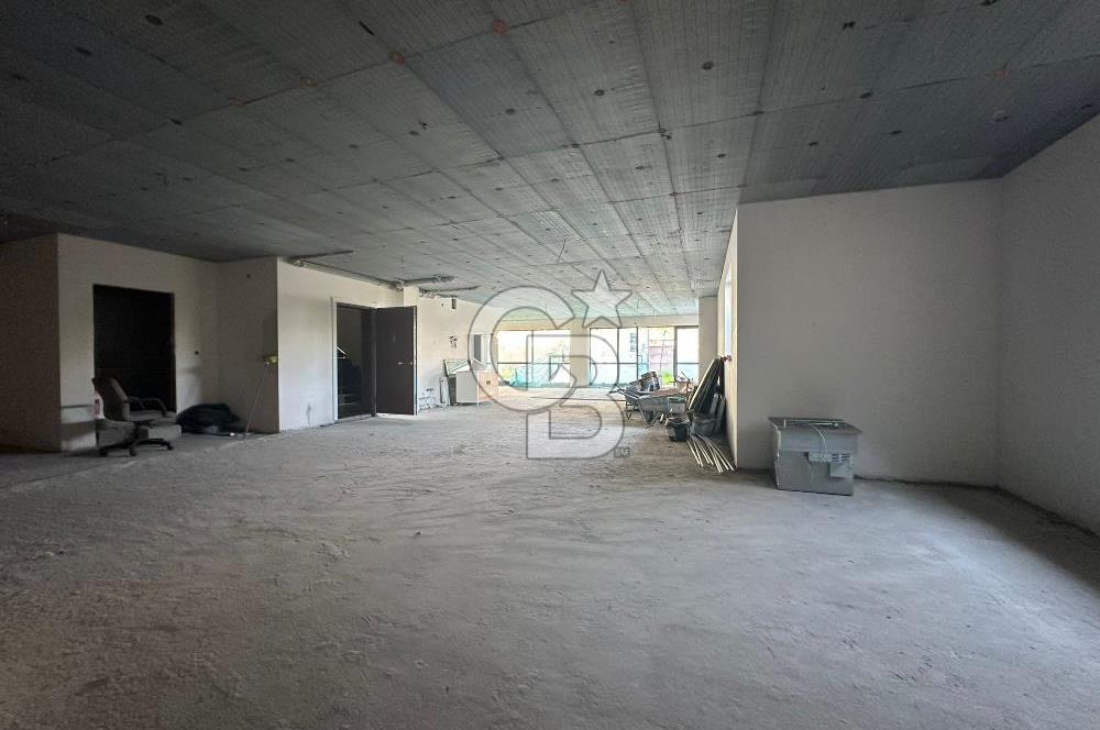 Market, Showroom, Kurumsal Firmalara Uygun 600M2 Kiralık Dükkan