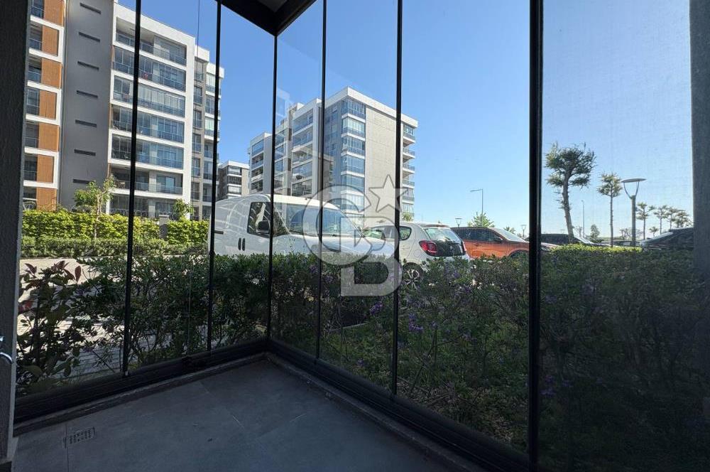 Ataşehir Modernde Büyük Tip Satılık 2+1 Daire