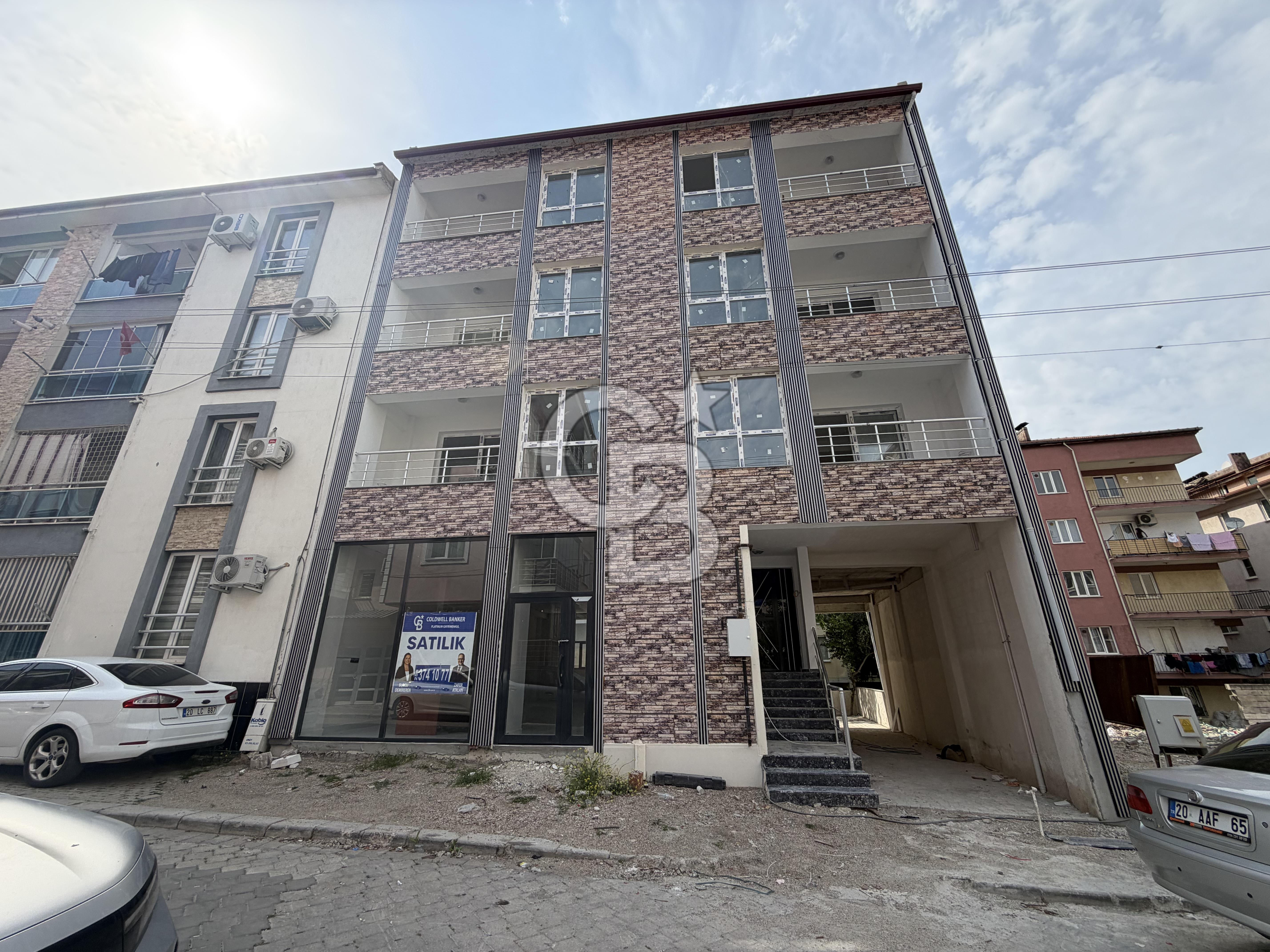 Topraklık’ta satılık İş Yeri