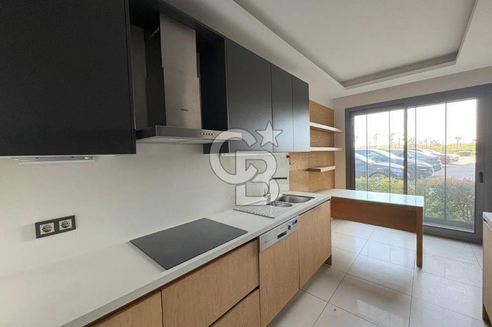 Ataşehir Modernde Büyük Tip Satılık 2+1 Daire