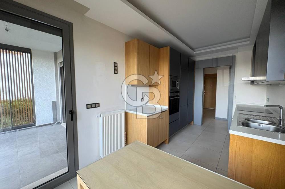 Ataşehir Modernde Büyük Tip Satılık 2+1 Daire