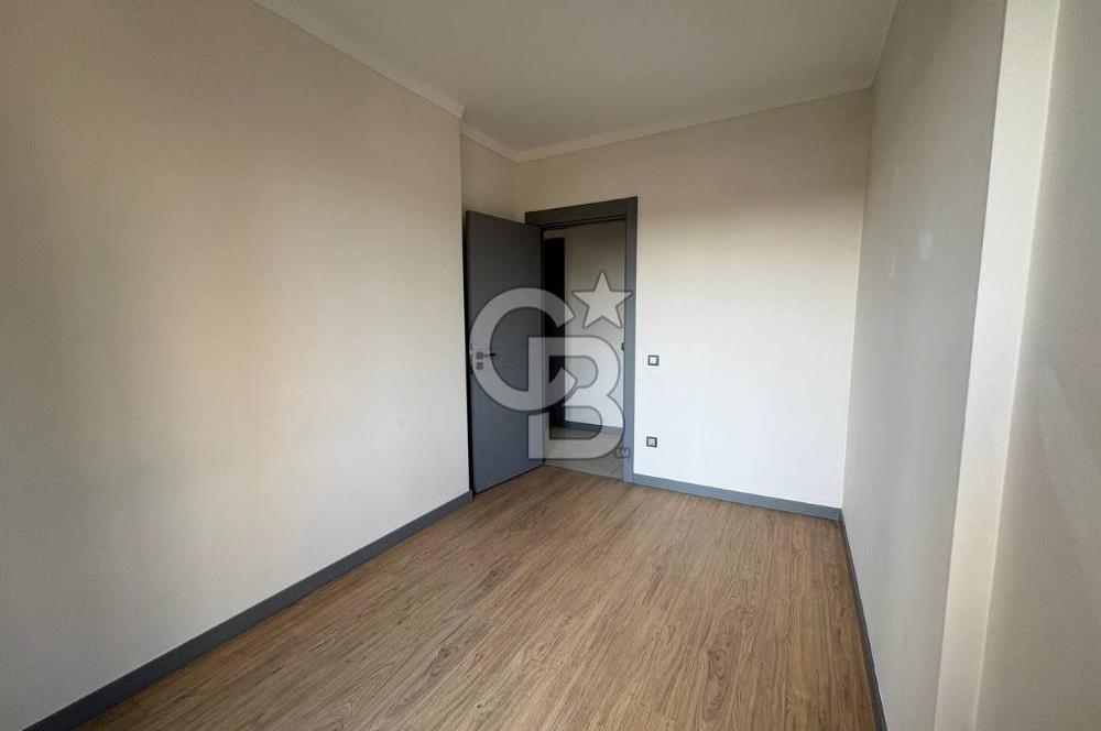 Ataşehir Modernde Büyük Tip Satılık 2+1 Daire