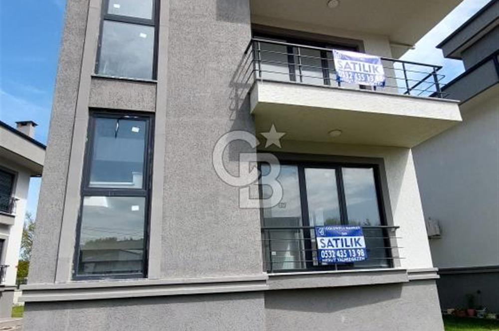 ŞİLE SAHİLKÖYDE SİTE İÇİNDE SATILIK VİLLA