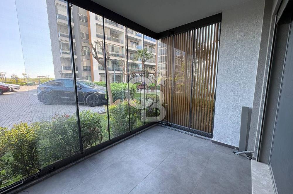 Ataşehir Modernde Büyük Tip Satılık 2+1 Daire