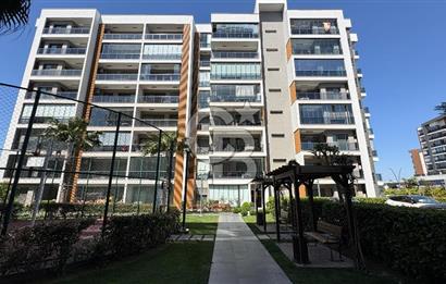 Ataşehir Modernde Büyük Tip Satılık 2+1 Daire