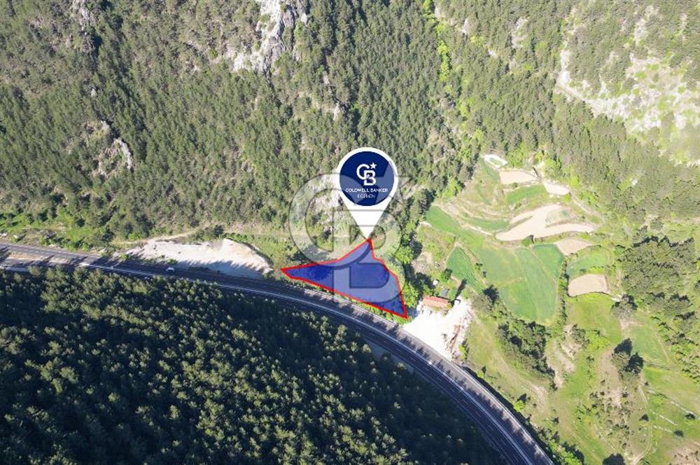 Muğla Ana Yola Cepheli Yüksek Görünürlüklü 2606 m2 Satılık Arazi