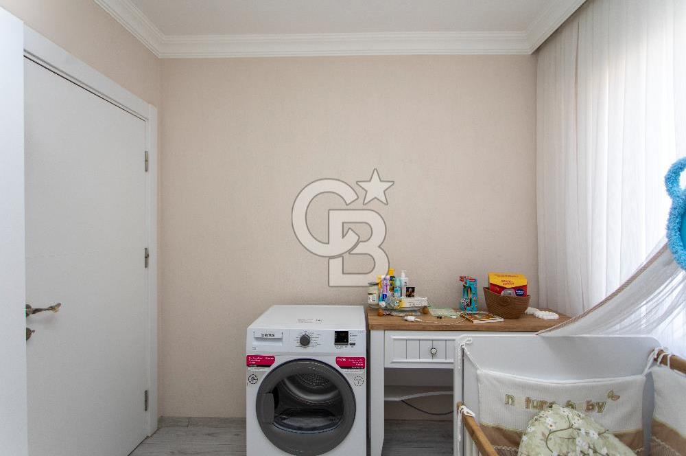Foça Kazım Dirik Mah. Satılık Kapalı Mutfaklı 2+1 Daire