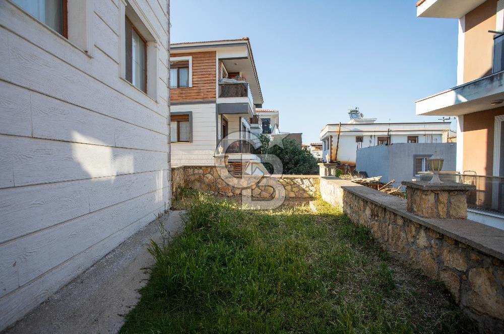 Foça Kazım Dirik Mah. Satılık Kapalı Mutfaklı 2+1 Daire