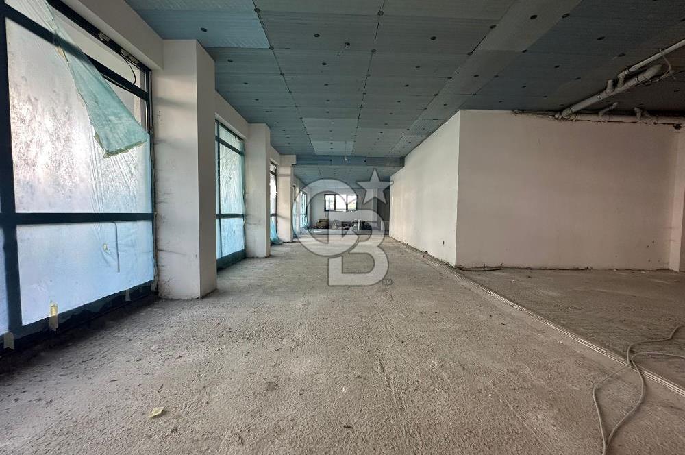 Market, Showroom, Kurumsal Firmalara Uygun 600M2 Kiralık Dükkan